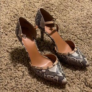 14th & Union Snake skin Heels 9W
